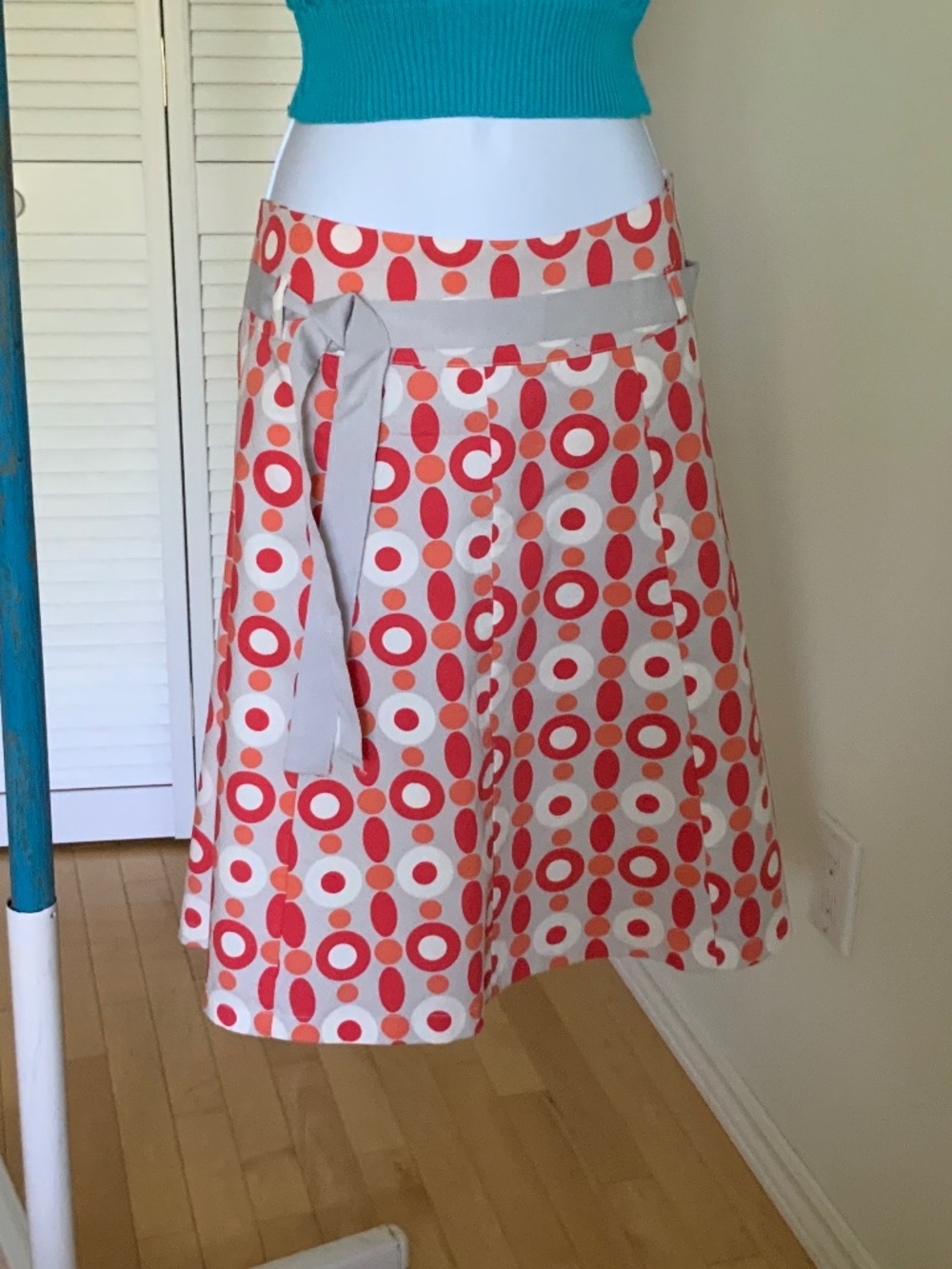 Veromoda cotton women’s skirt, size 40, colour: white / grey / red / orange